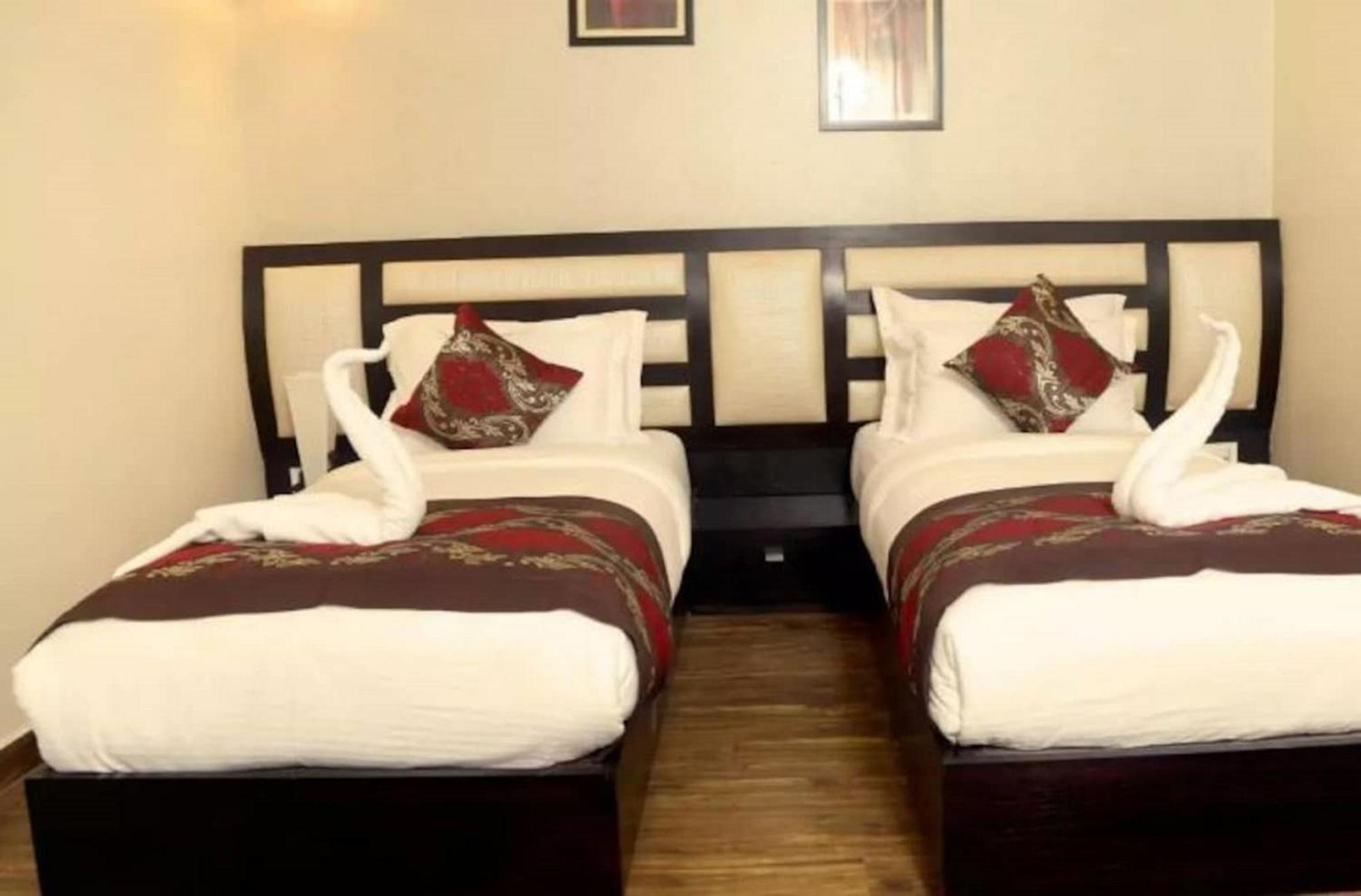 Hotel Suncity & Restaurant Hisar ภายนอก รูปภาพ